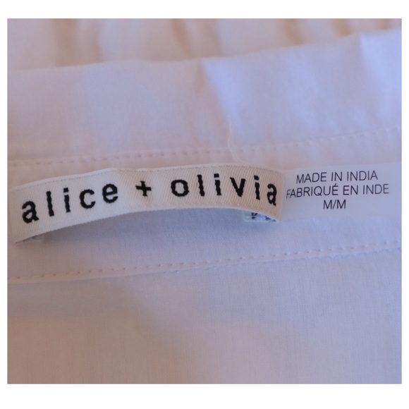 ALICE + OLIVIA Onella Embroidered Button Front Top - Picture 8 of 10